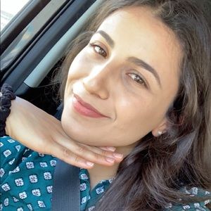 Meet your Posher, Jaqueline